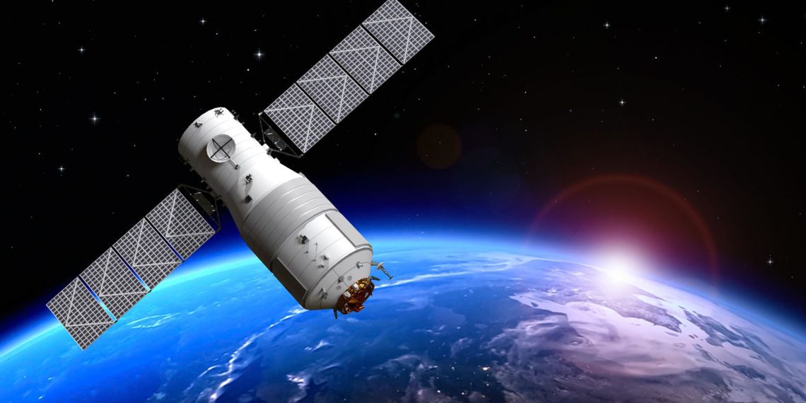 Lancio dei primi satelliti di SpaceX per trasmettere Internet mobile dallo spazio