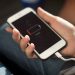 Pericolo!  Usare il cellulare mentre è in carica può avere gravi conseguenze.