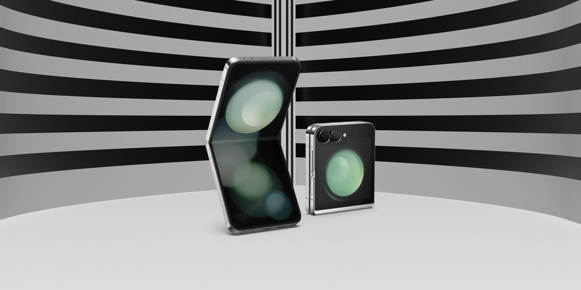 Samsung Galaxy Z Flip 6 potrebbe avere un display esterno più grande e sostituire Snapdragon con un Exynos 2400