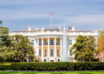 Gli Stati Uniti vogliono stabilire uno standard temporale sulla Luna