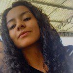 Laris Oliveira