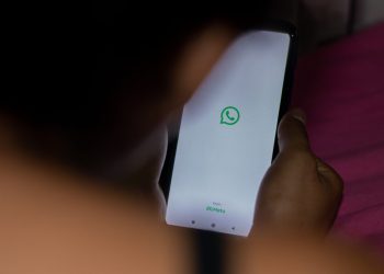 Gli effetti speciali arrivano su WhatsApp e deliziano gli utenti