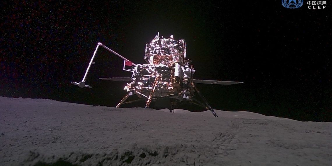 La sonda ritorna sulla Terra e la Cina diventa il primo paese a ottenere campioni dal lato nascosto della Luna  Scienze La sonda ritorna sulla Terra e la Cina diventa il primo paese a ottenere campioni dal lato nascosto della Luna  Scienze