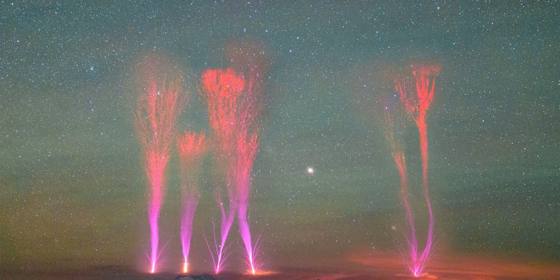 Un “goblin rosso gigante” è stato avvistato nei cieli sopra Porto Rico