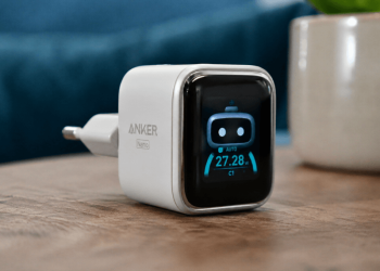 Anker Nano Charger 45 W con display smart: compatto, intelligente e fuori dagli schemi