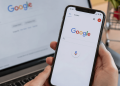 Google usa Lens e le ricerche vocali per addestrare l’IA: ecco come proteggere la privacy
