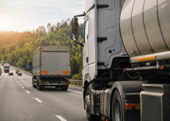 Caro gasolio, nuovi aiuti agli autotrasportatori: cosa cambia a settembre 2026 Caro gasolio, nuovi aiuti agli autotrasportatori: cosa cambia a settembre 2026